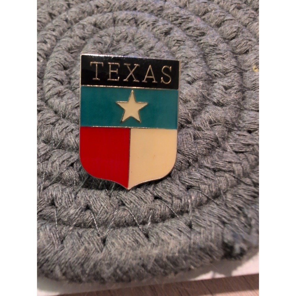 TEXAS STATE FLAG LOGO TRAVEL PIN